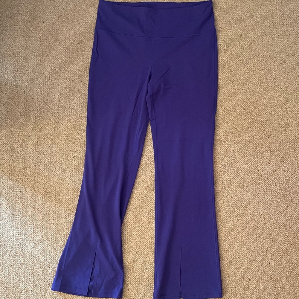❤️ Athleta Elation Split Flare Pant